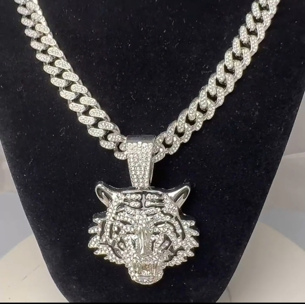 Iced Out Full Rhinestone Jumbo Tiger Head Pendant 3" & Cuban Chain Necklace 20" - Picture 6 of 7